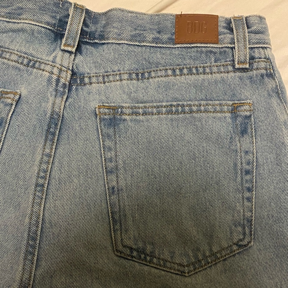 BDG Girlfriend High Rise Shorts - Picture 10 of 12